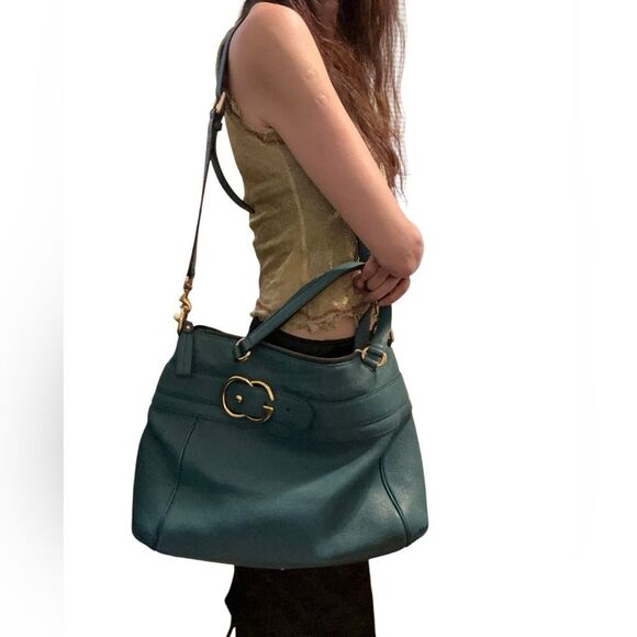 Gucci Green Shoulder Bag with Gold Hardware - Picture 12 of 12
